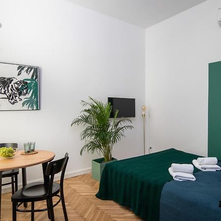 Barbacan Suites - Old Town Apartments - By Upstairs Krakow Exterior photo